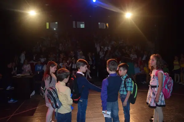 Foto nga Mili: Fletushka dhe Shfaqja për Fëmijë, 2017